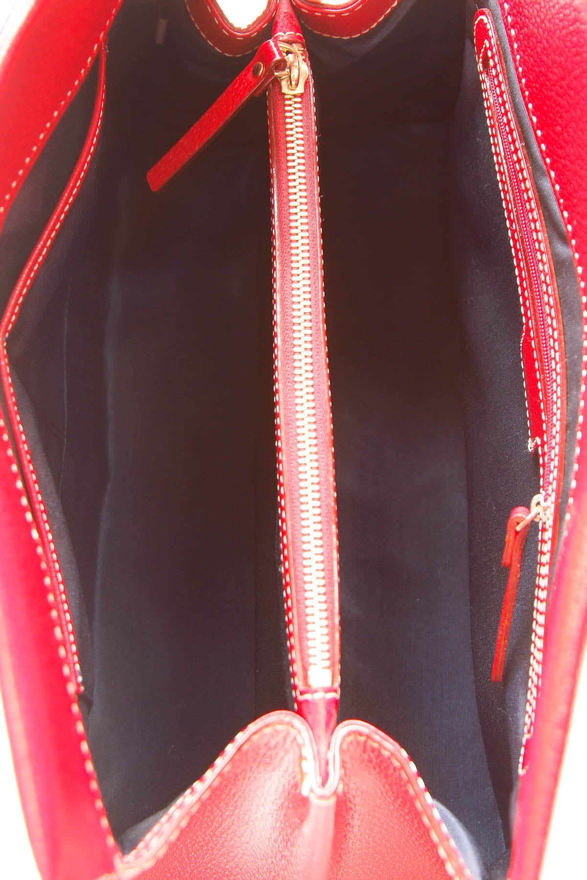 Dane Dutchess County Shoulder Bag - Red