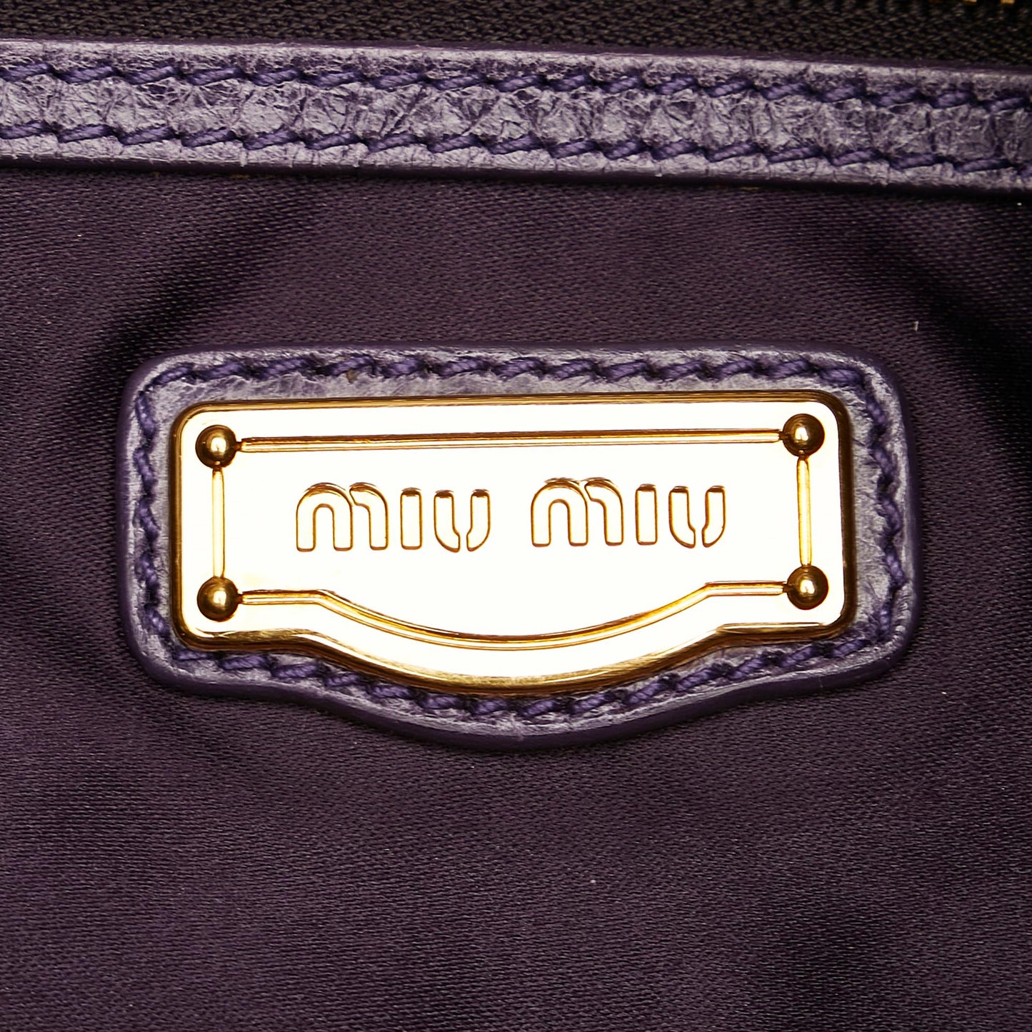 Miu Miu Leather Shoulder Bag (SHG-25234)
